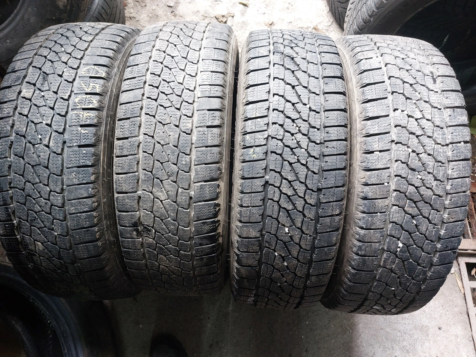 ���� 215/65R16 | Mobile.bg � ����������� 1
