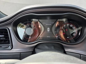 Dodge Challenger 5.7L V8 HEMI R/T, снимка 13