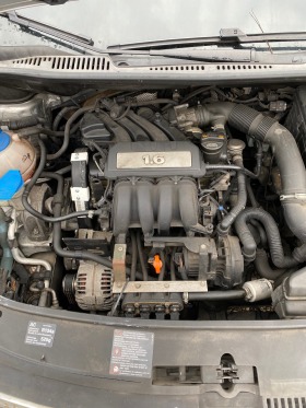 VW Touran 1.6fsi benzin 2.0 fsi, снимка 10