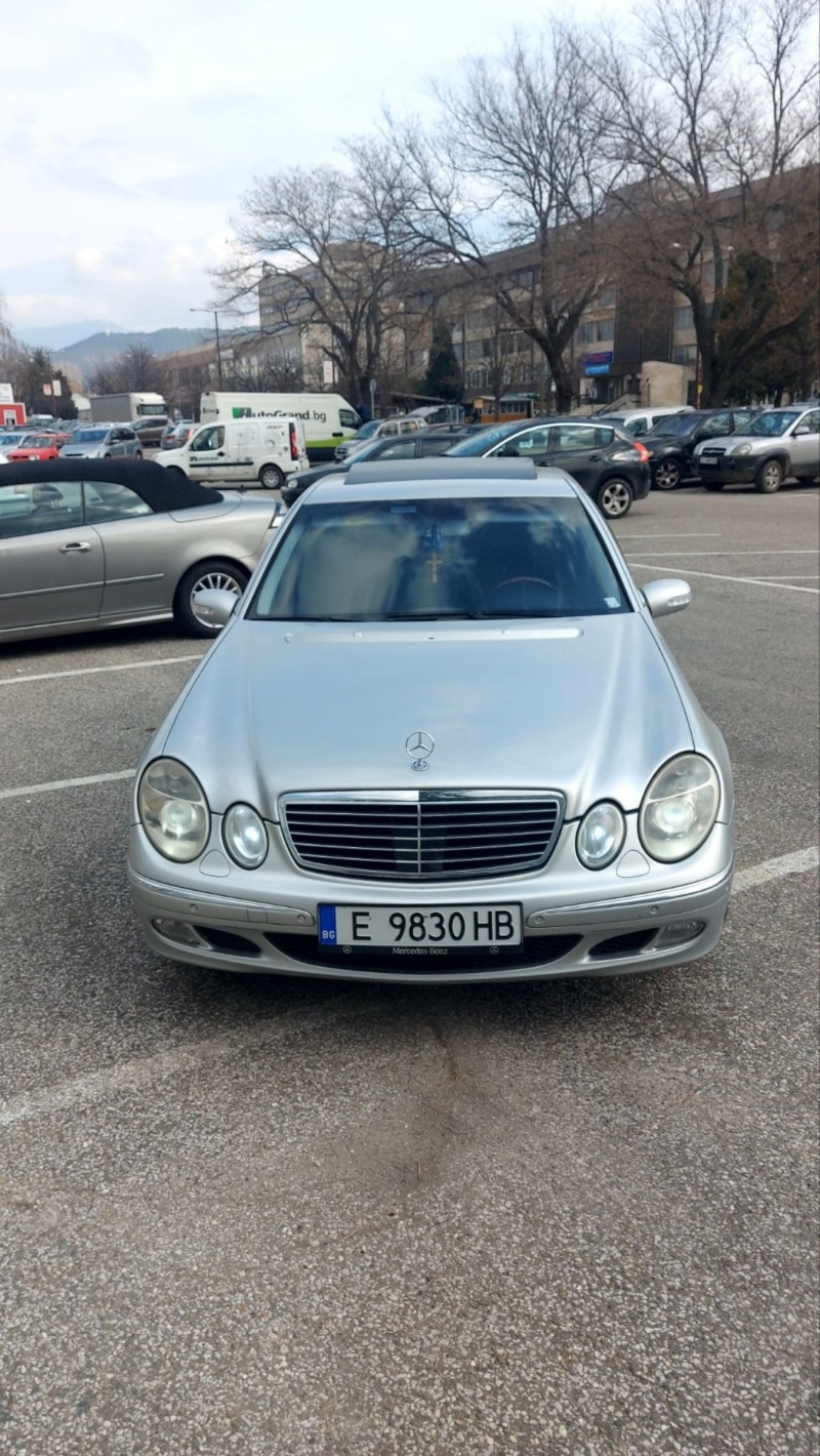Mercedes-Benz E 500, снимка 1 - Автомобили и джипове - 44817066