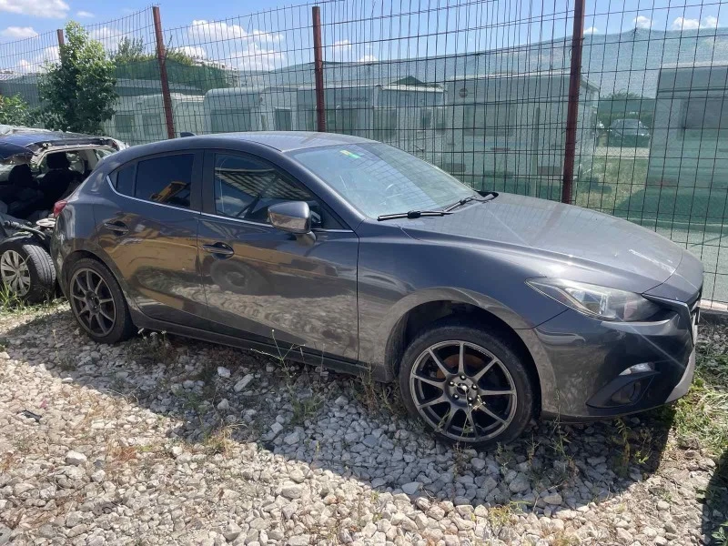 Mazda 3 2.2 дизел, снимка 1 - Автомобили и джипове - 46735556