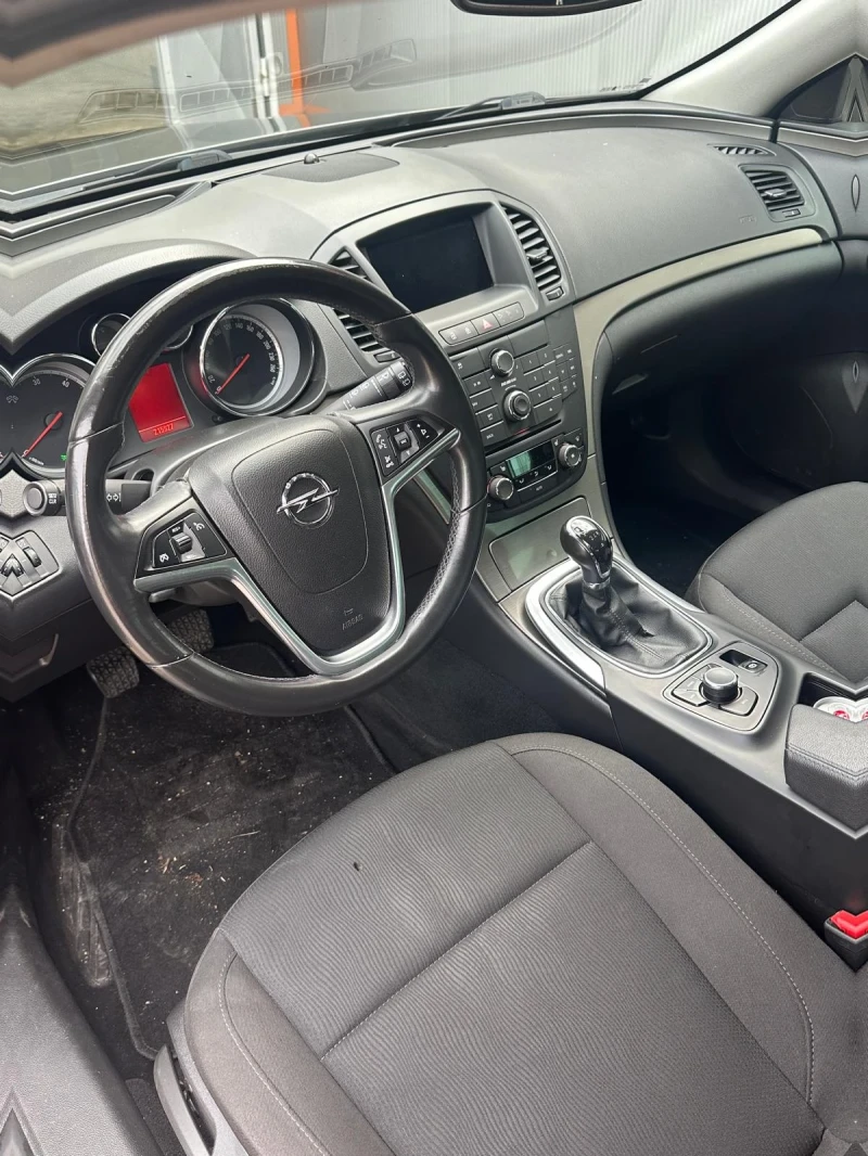 Opel Insignia 2.0, снимка 11 - Автомобили и джипове - 48639004