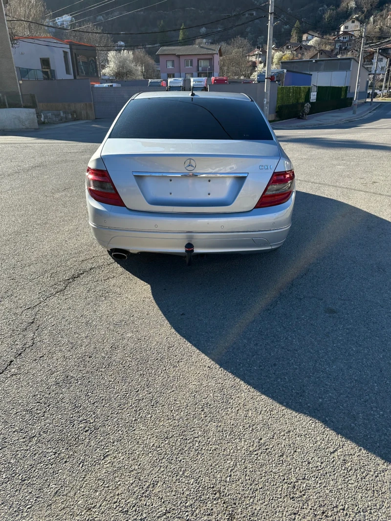 Mercedes-Benz C 220, снимка 9 - Автомобили и джипове - 49563161