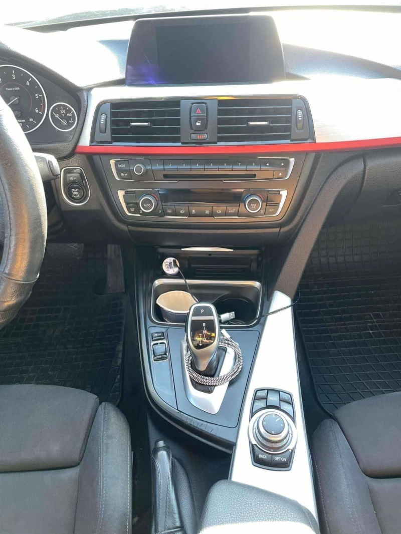 BMW 320, снимка 4 - Автомобили и джипове - 50008364