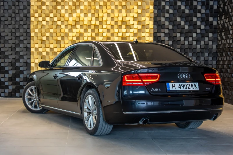 Audi A8 4.2 L, снимка 7 - Автомобили и джипове - 51505655