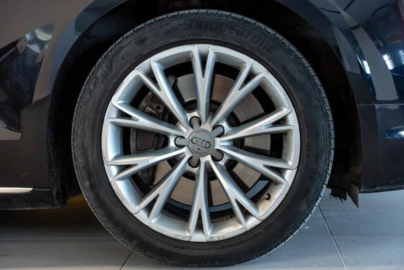 Audi A8 4.2 L, снимка 5 - Автомобили и джипове - 51505655