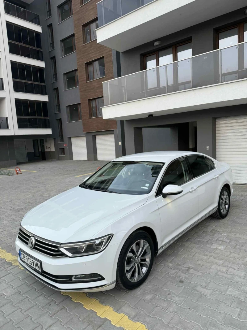 VW Passat, снимка 2 - Автомобили и джипове - 52095603