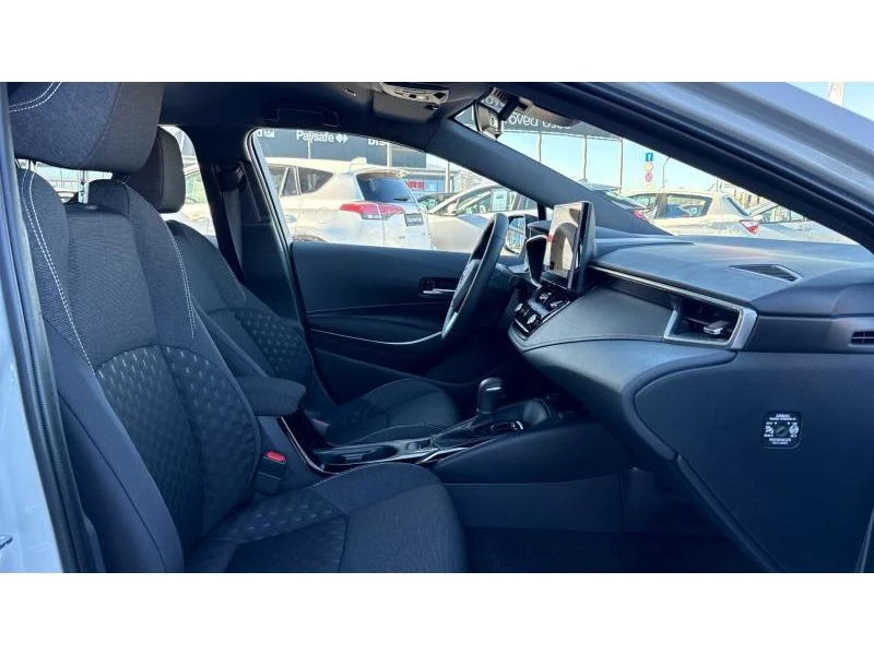 Toyota Corolla 1.8 HSD TS Executive MY25 - НОВА, снимка 6 - Автомобили и джипове - 53029532