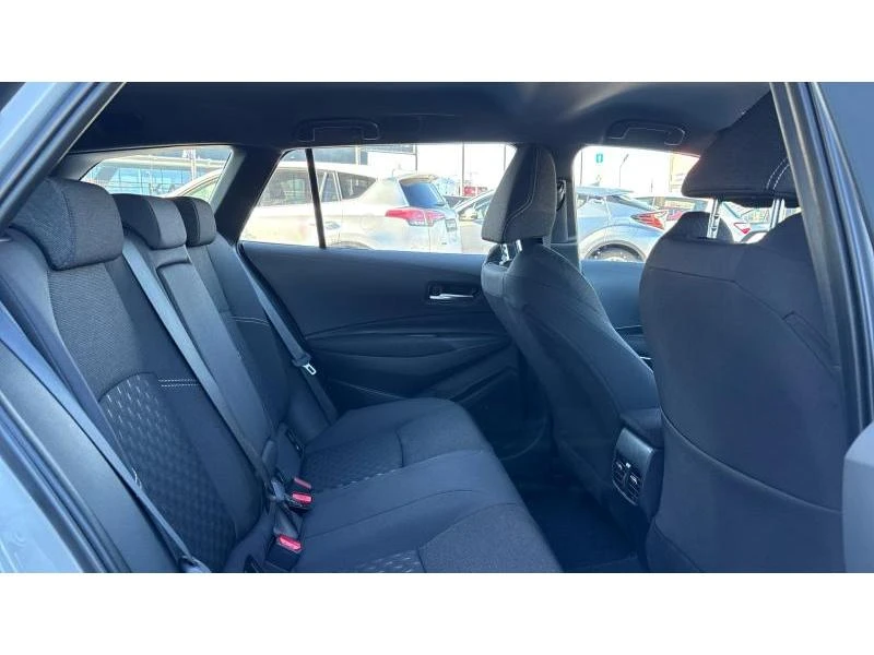 Toyota Corolla 1.8 HSD TS Executive MY25 - НОВА, снимка 7 - Автомобили и джипове - 53029532