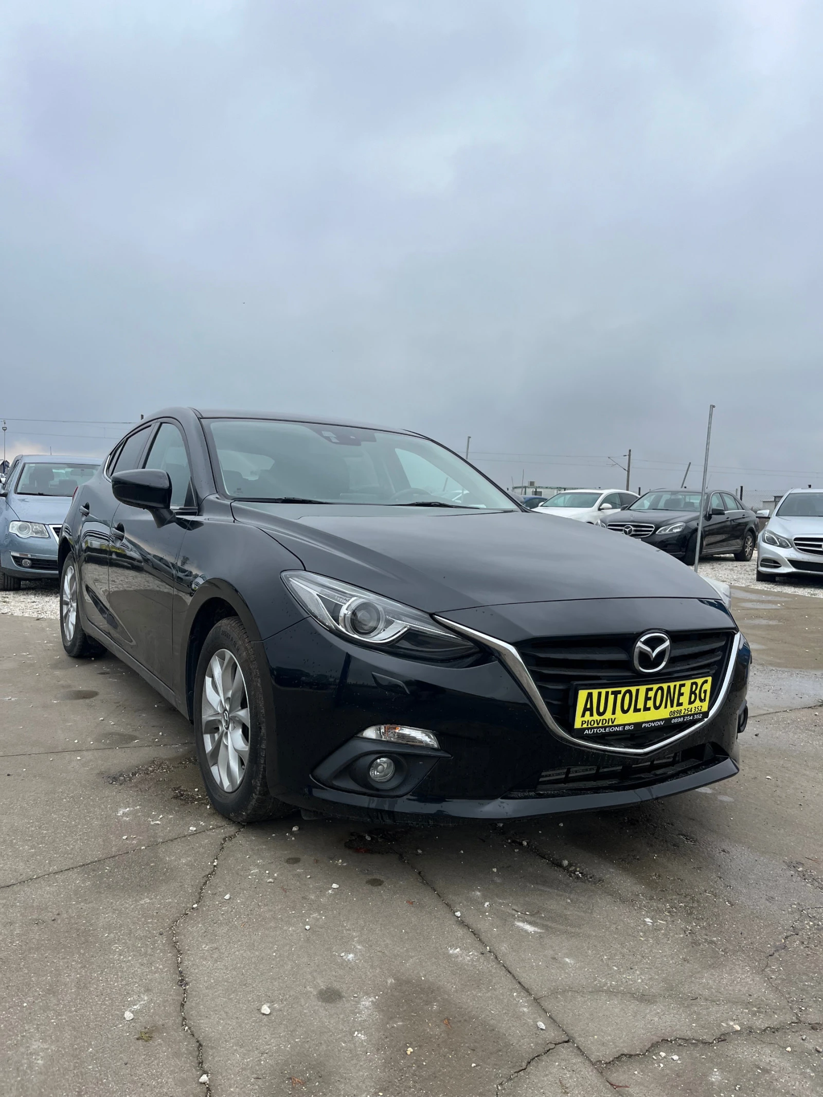 Mazda 3 2.2 SKYACTIV - [1] 