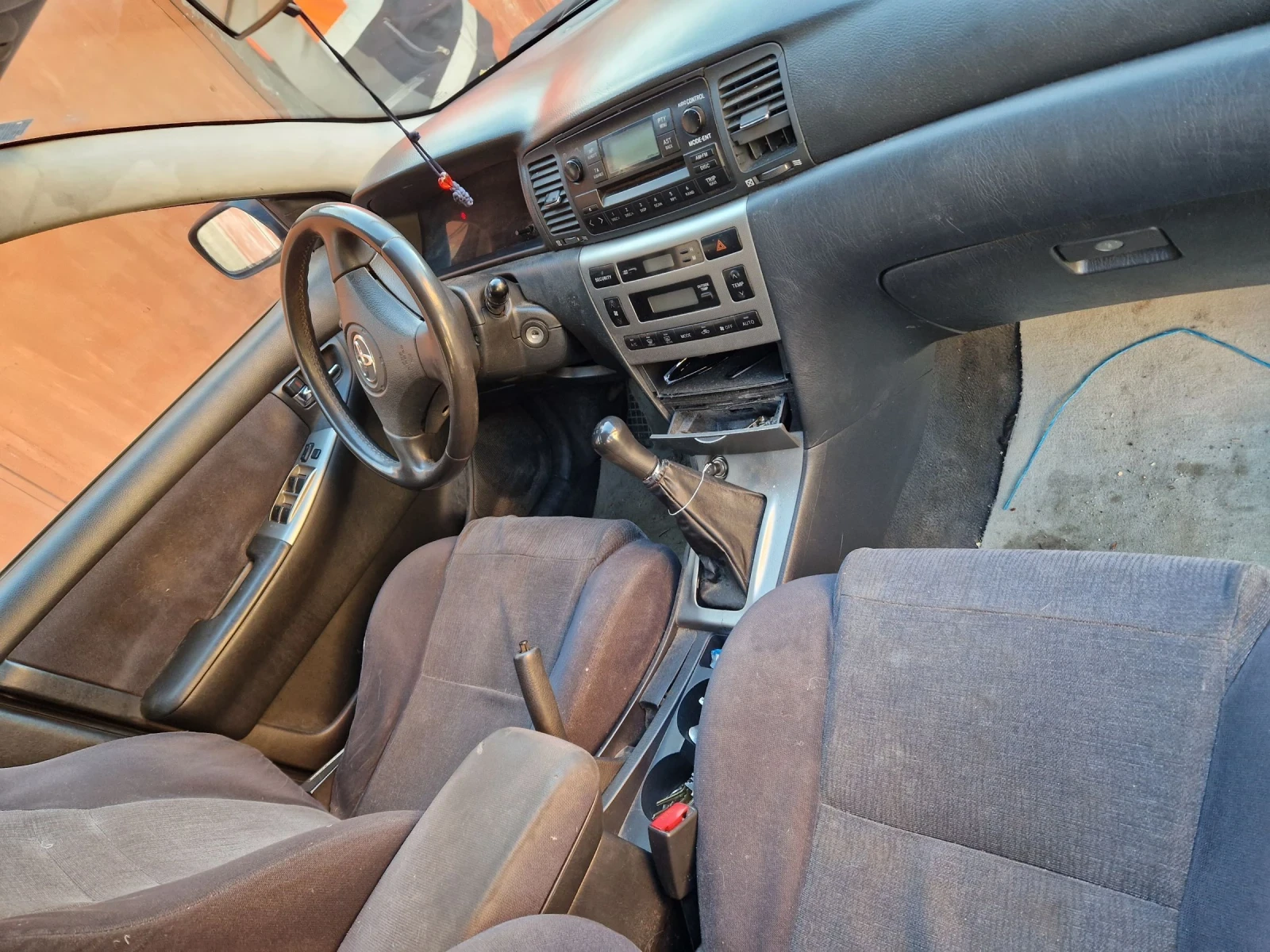 Toyota Corolla  - изображение 5
