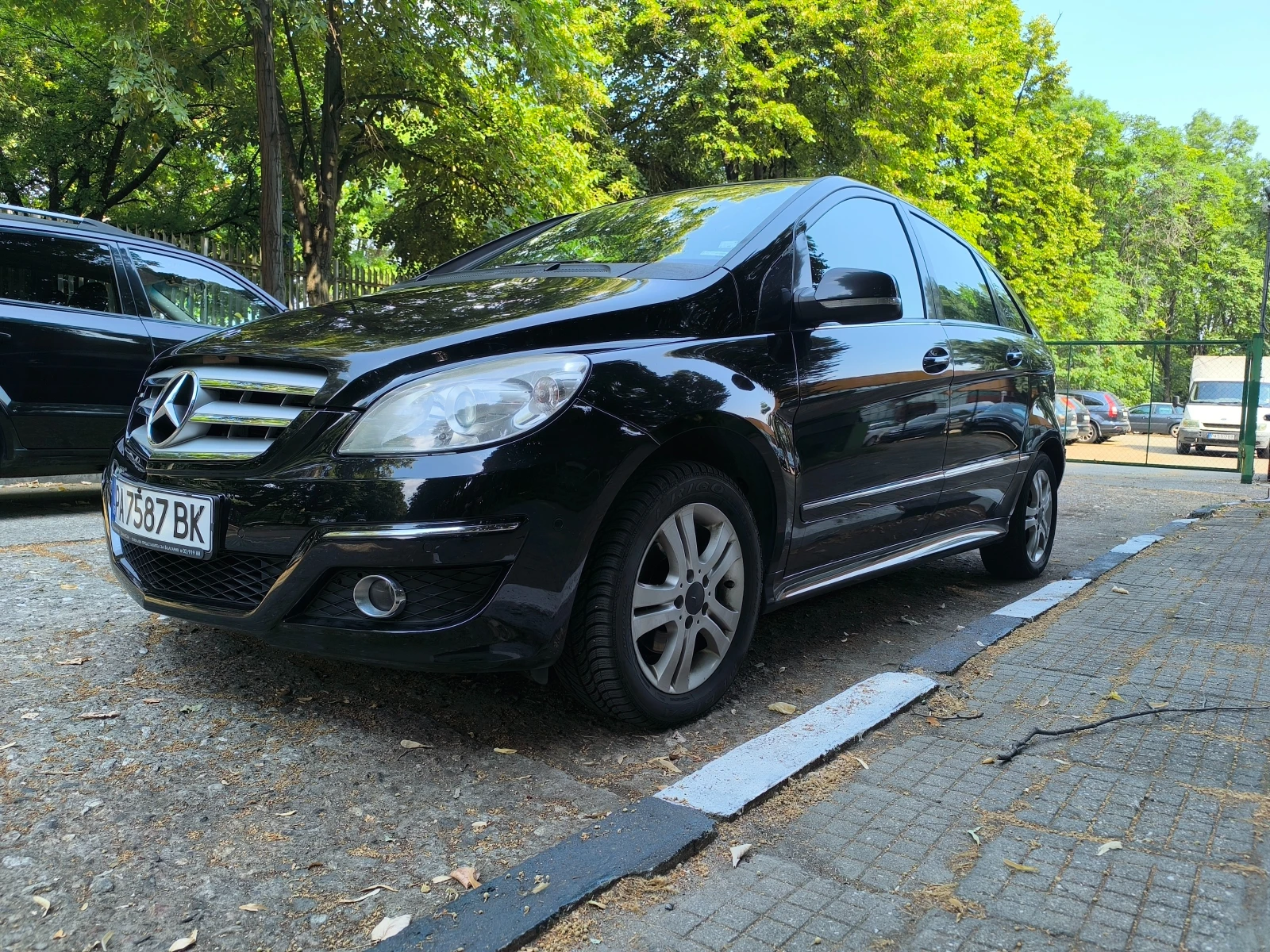 Mercedes-Benz B 200  - изображение 6