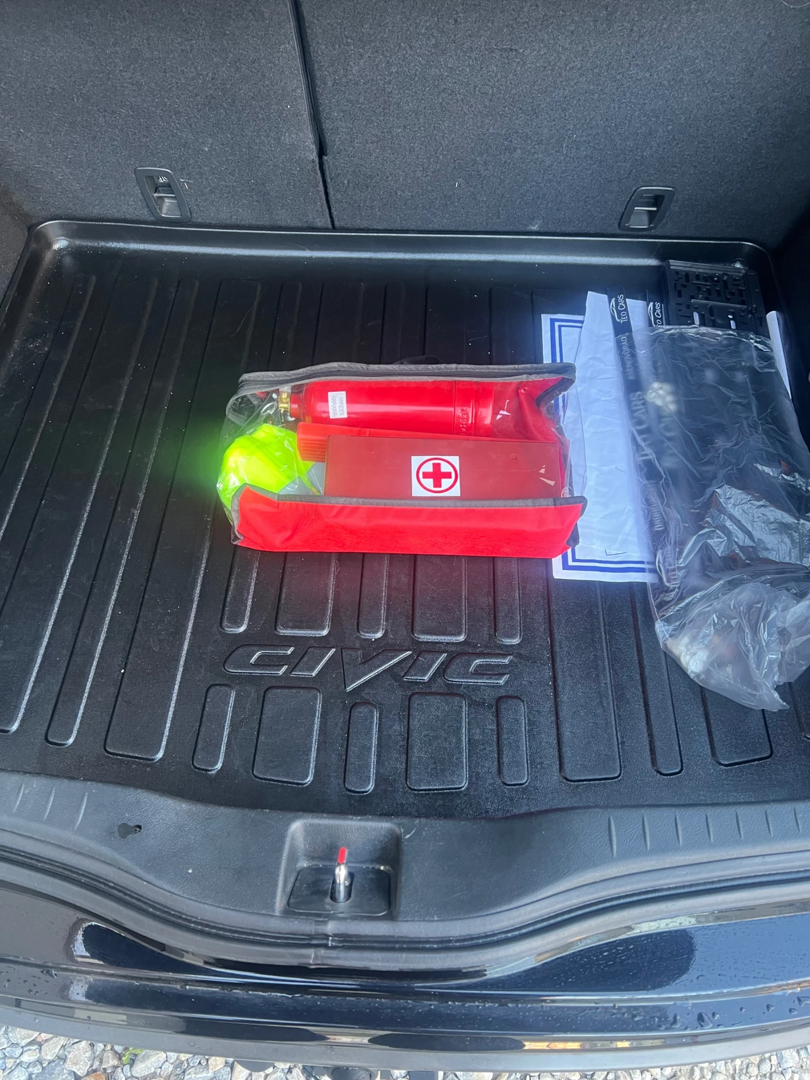 Honda Civic 2.2 i-CTDI - изображение 10