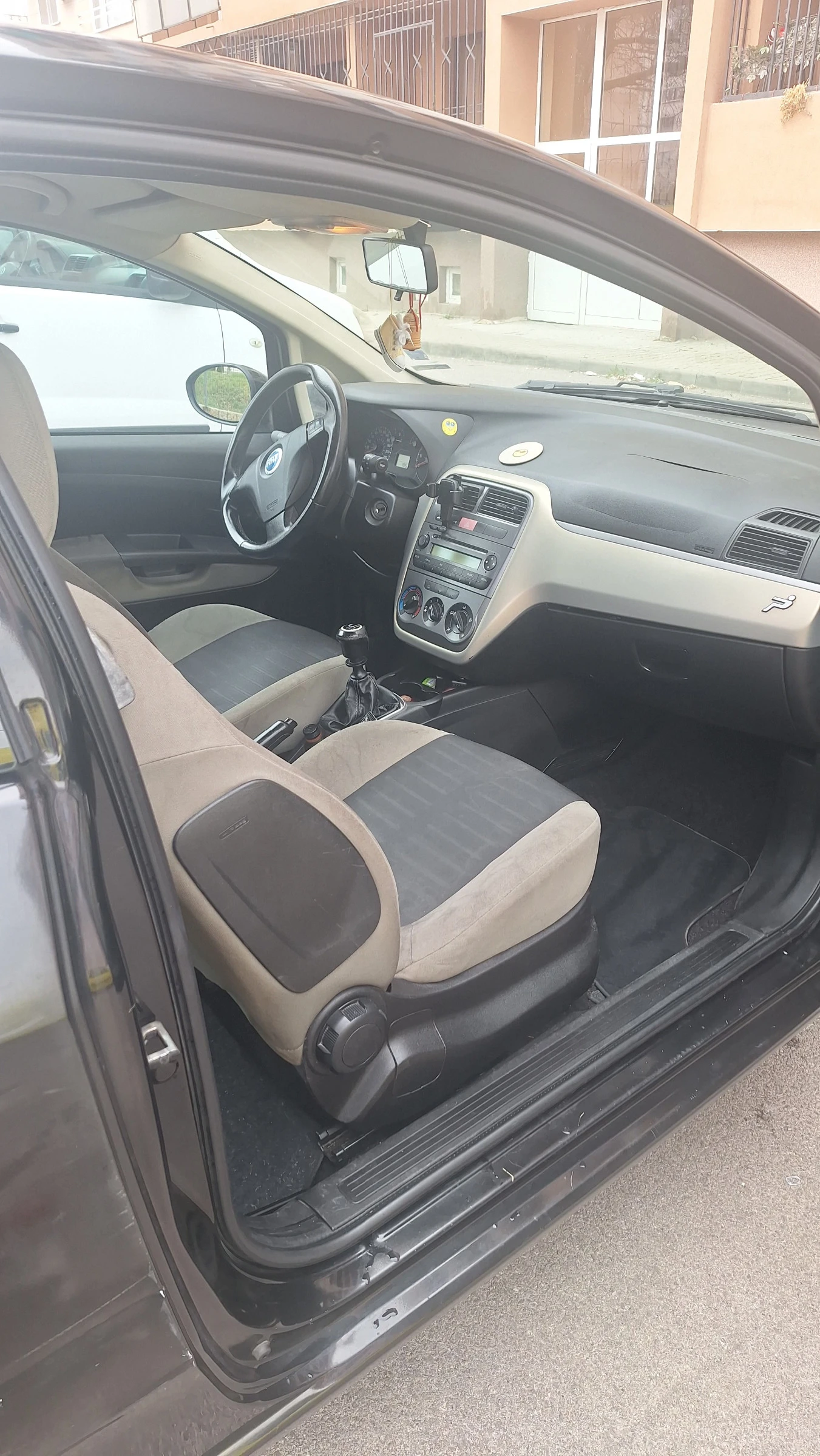 Fiat Punto 1.2, снимка 12 - Автомобили и джипове - 53946904