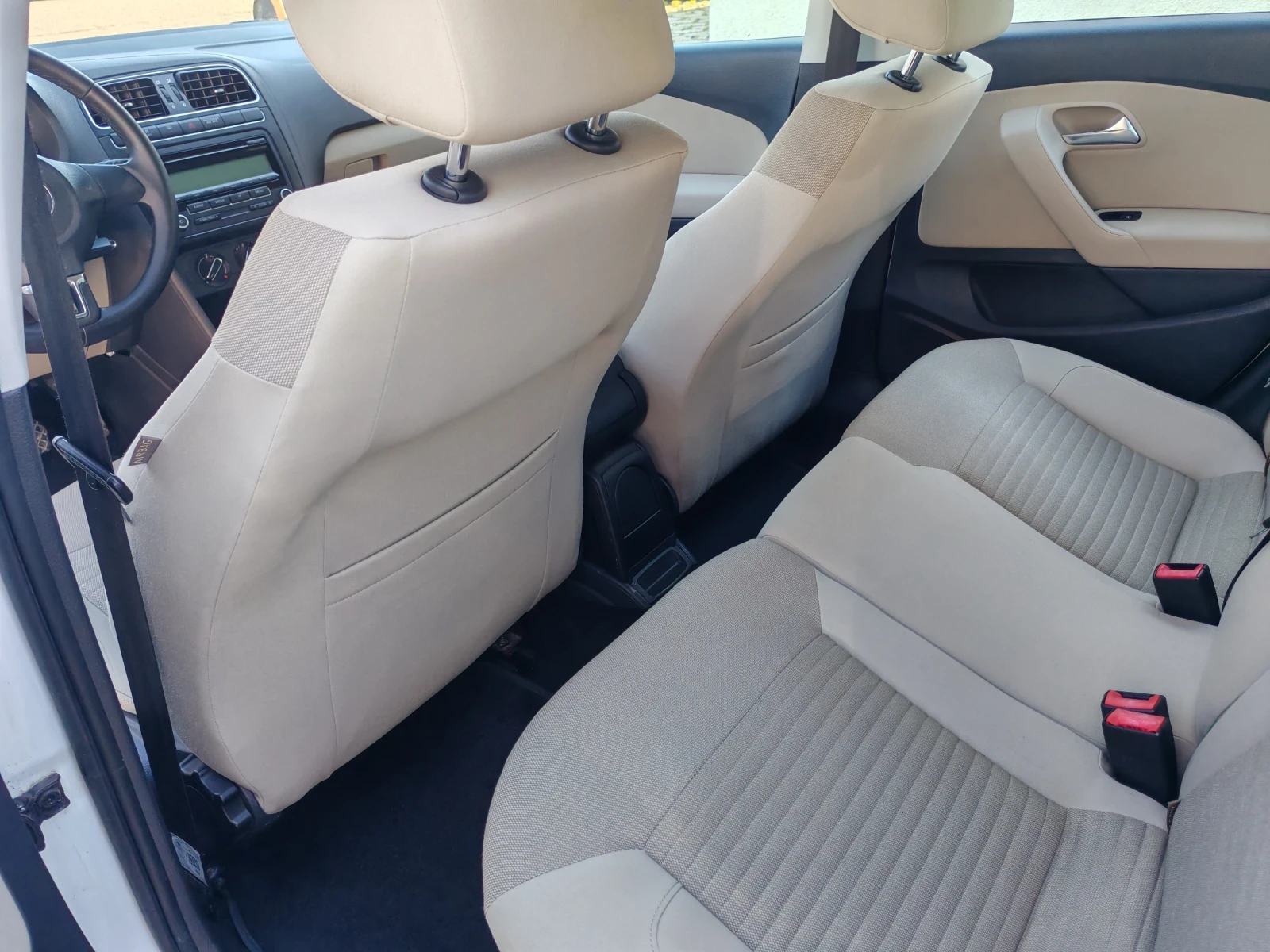 VW Polo СПЕШНО!!!, снимка 11 - Автомобили и джипове - 54442936