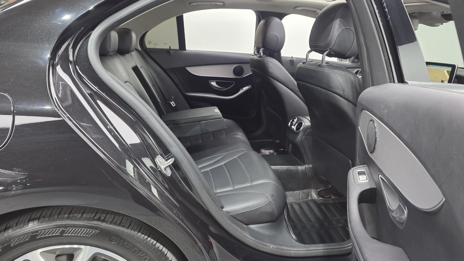Mercedes-Benz C 200 2.0 Avantgarde, Подгрев, Navi, Задна камера, снимка 11 - Автомобили и джипове - 54619909