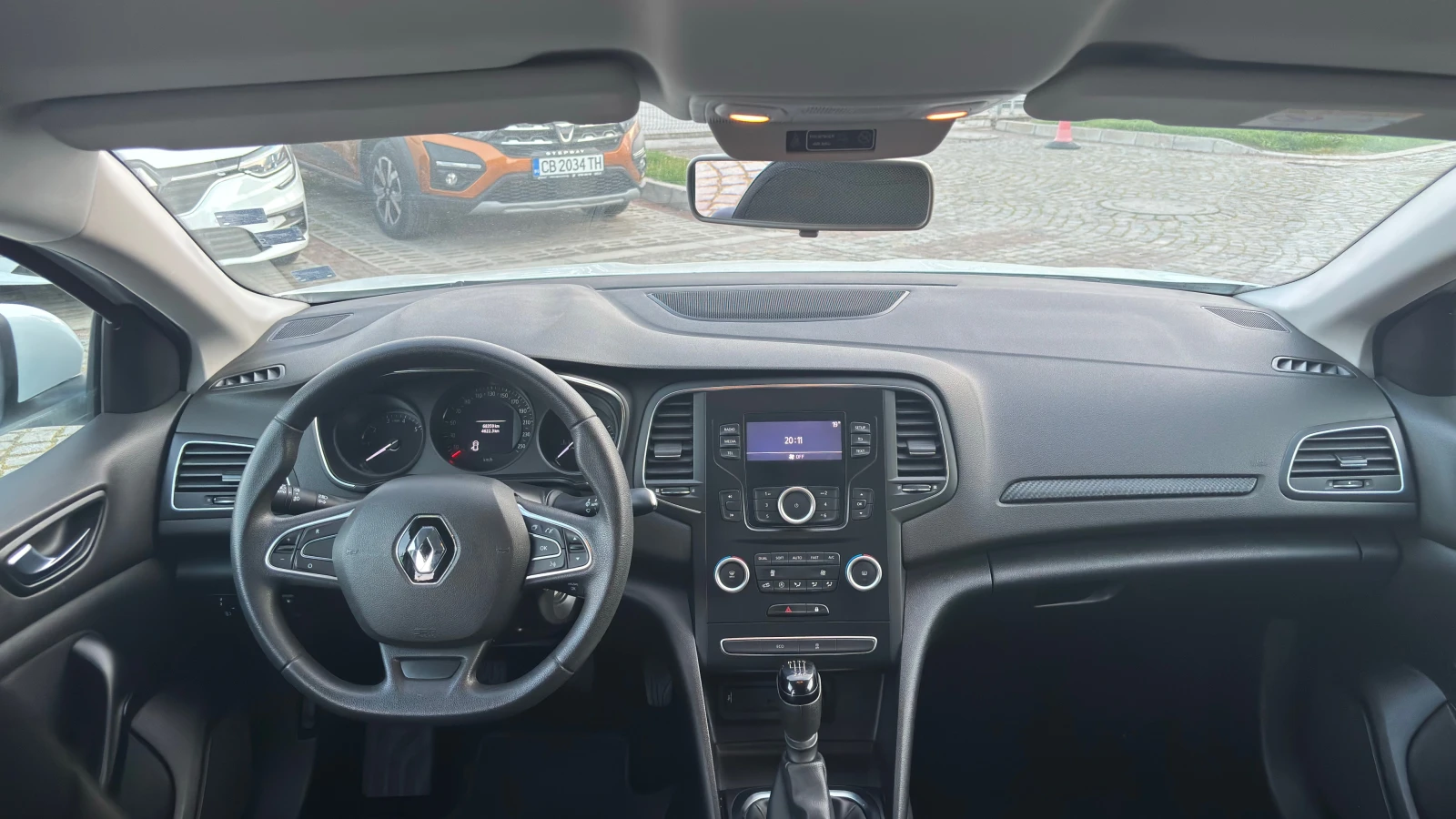 Renault Megane TCe 140 ������ BVM6 | Mobile.bg � ����������� 16