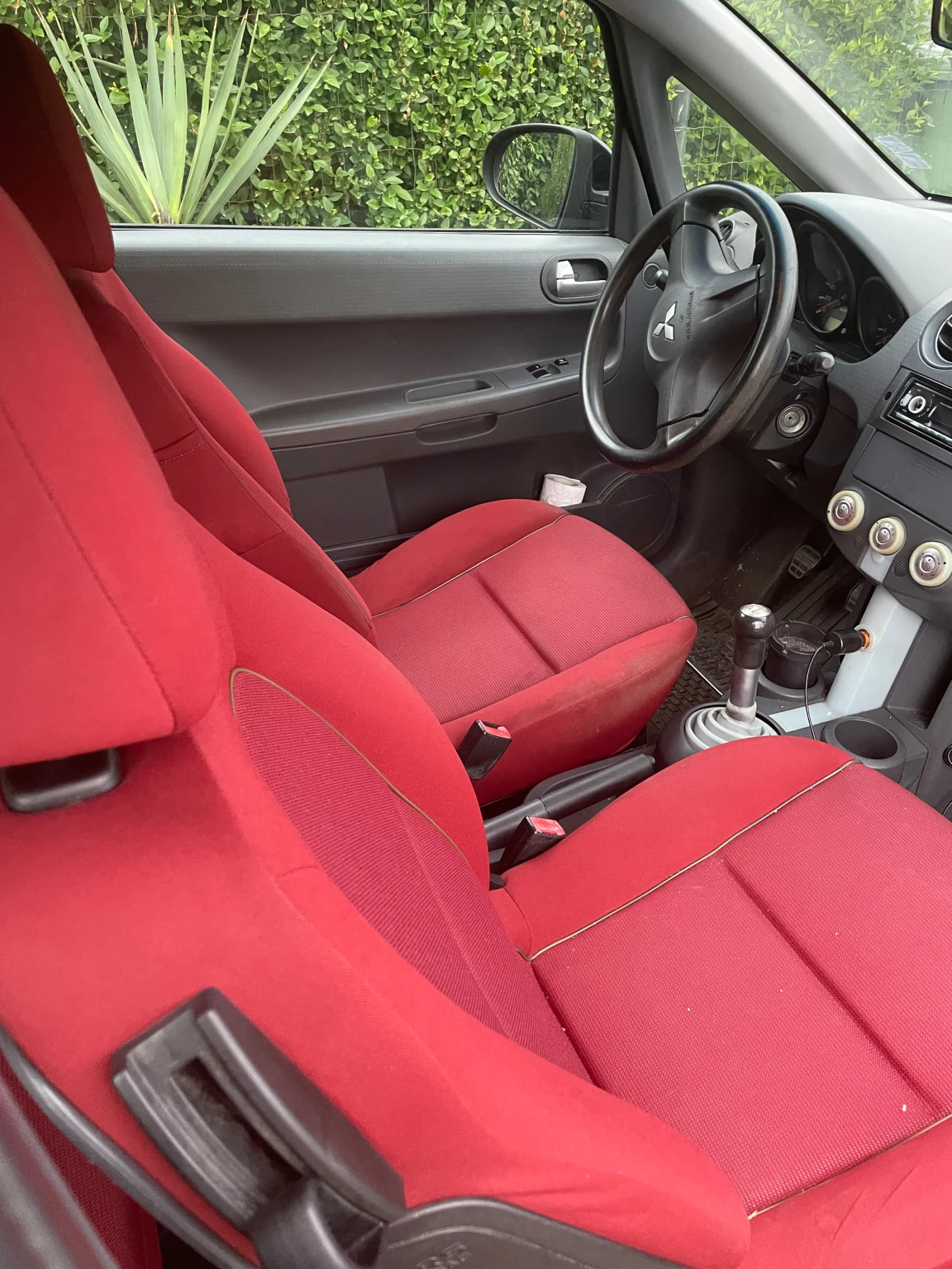 Mitsubishi Colt, снимка 2 - Автомобили и джипове - 54803786