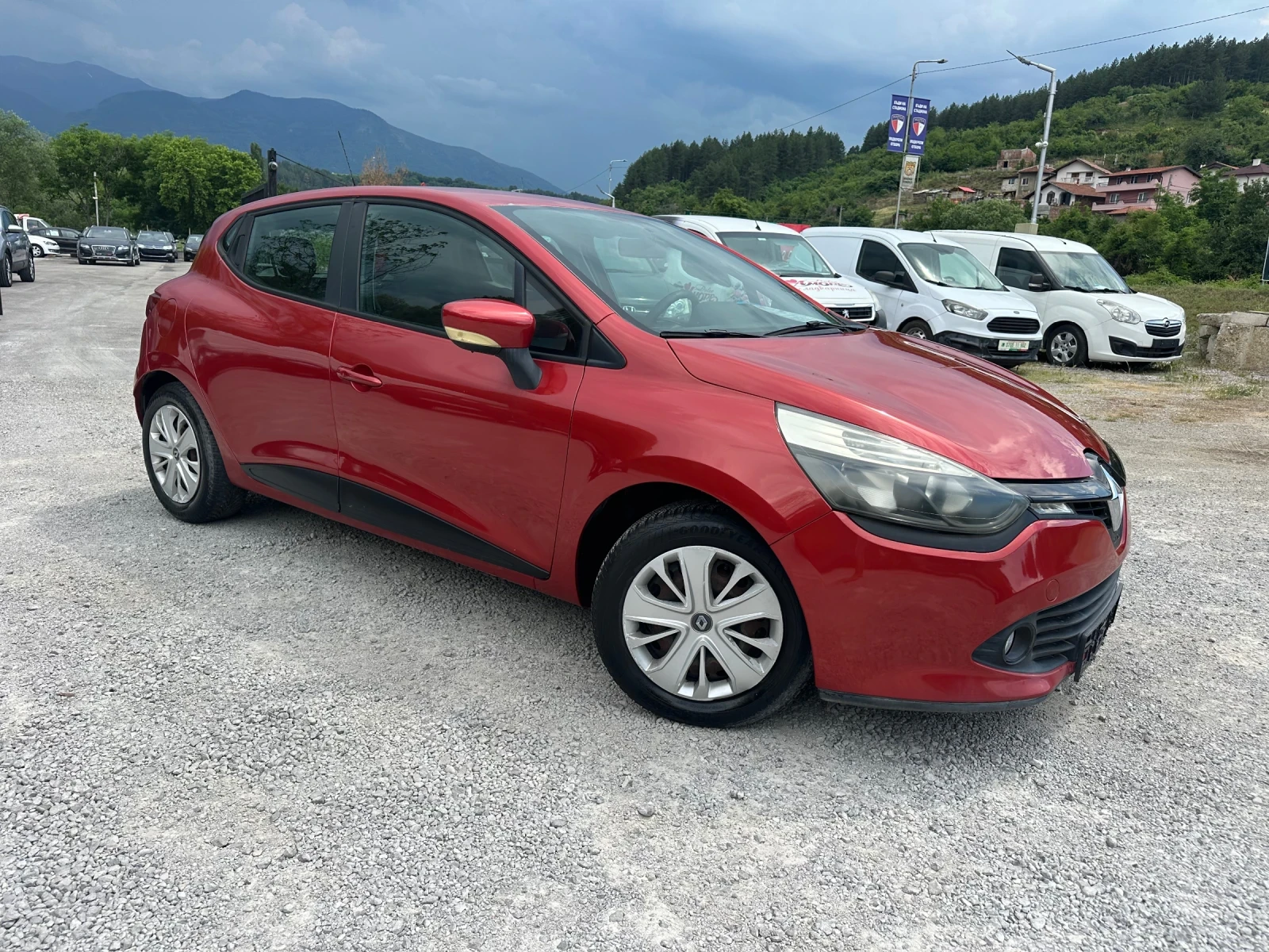 Renault Clio 1.5dci-75cv., снимка 2 - Автомобили и джипове - 54868185