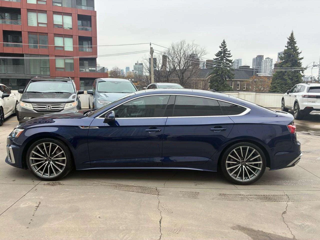 Audi A5 Sportback / ПАНОРАМА / ЦЕНА ДО БГ, снимка 2 - Автомобили и джипове - 54886873