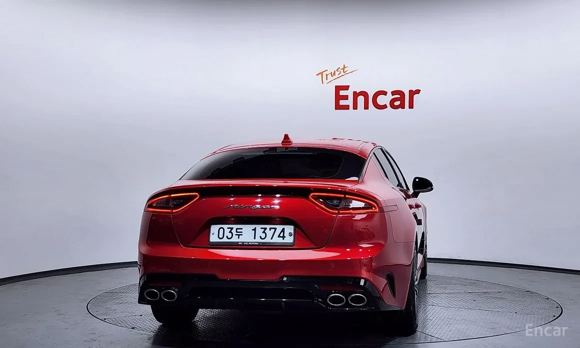 Kia Stinger !УНИКАТ! ПЪЛНО ОБОРУДBАНЕ, снимка 4 - Автомобили и джипове - 55037208