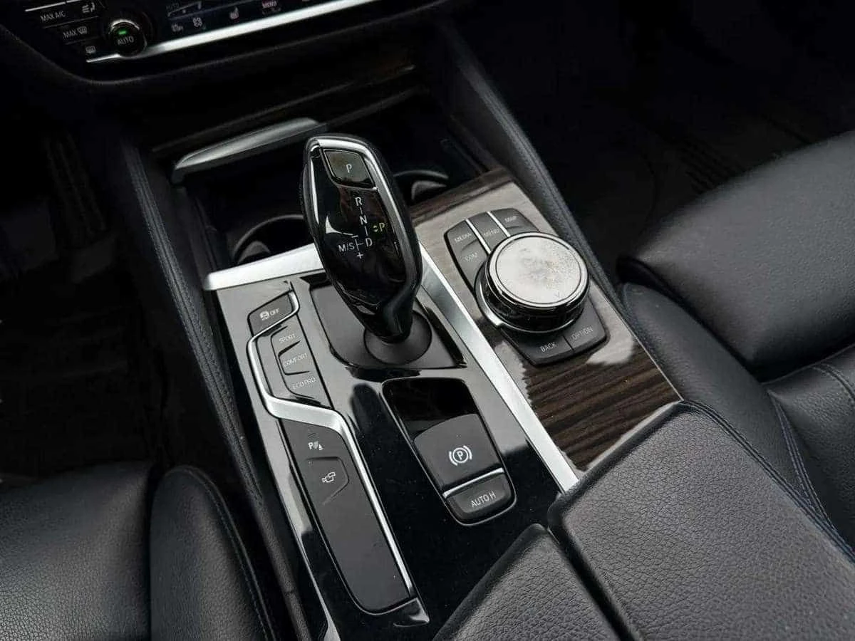 BMW 540 * M-Sport * Фиксирана цена до България * CARFAX * , снимка 11 - Автомобили и джипове - 55206602