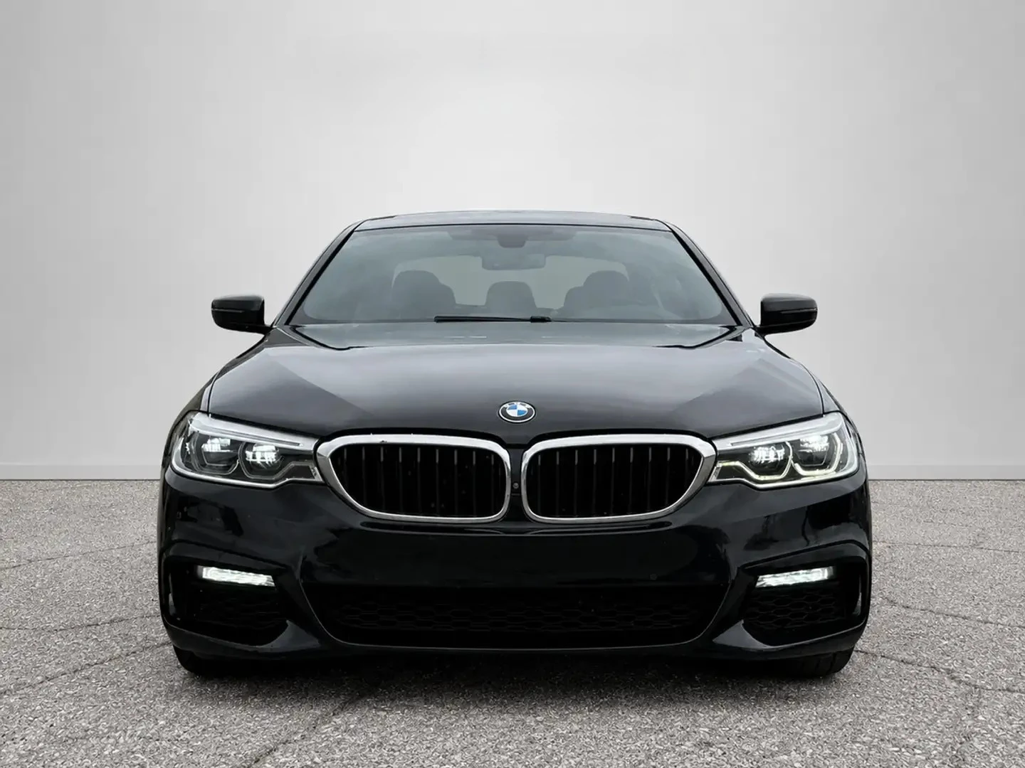 BMW 540 * M-Sport * Фиксирана цена до България * CARFAX * , снимка 2 - Автомобили и джипове - 55206602