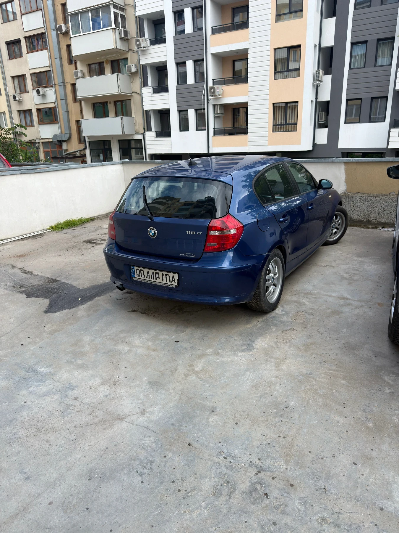 BMW 118 2.0, снимка 6 - Автомобили и джипове - 55411838