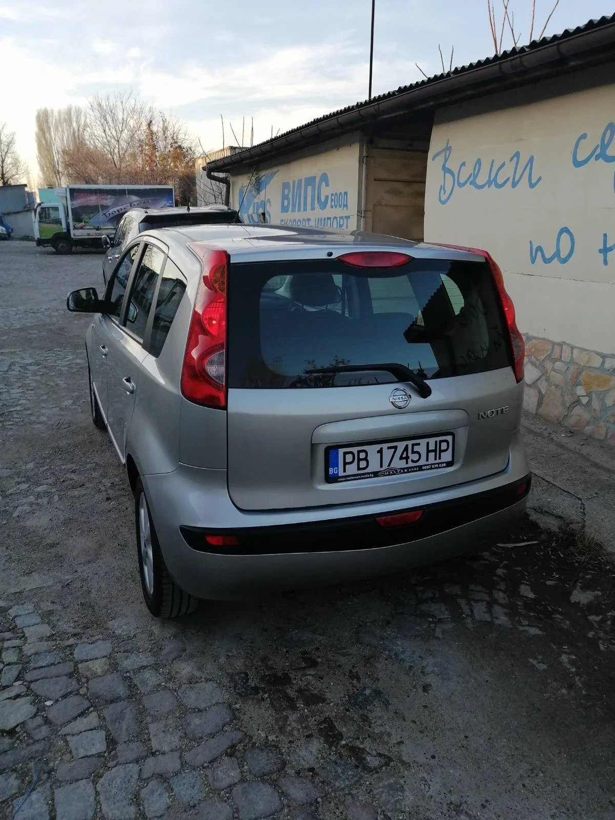 Nissan Note, снимка 3 - Автомобили и джипове - 55426166