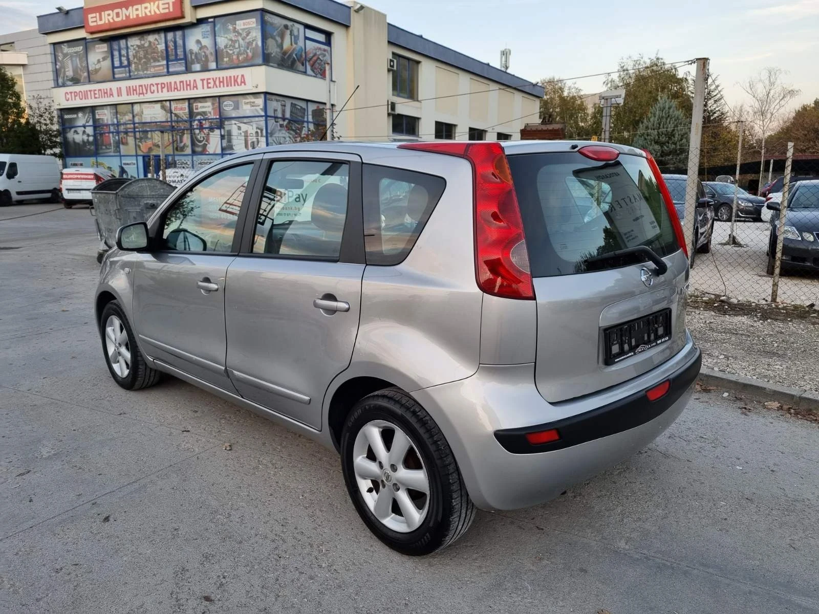 Nissan Note, снимка 2 - Автомобили и джипове - 55426166