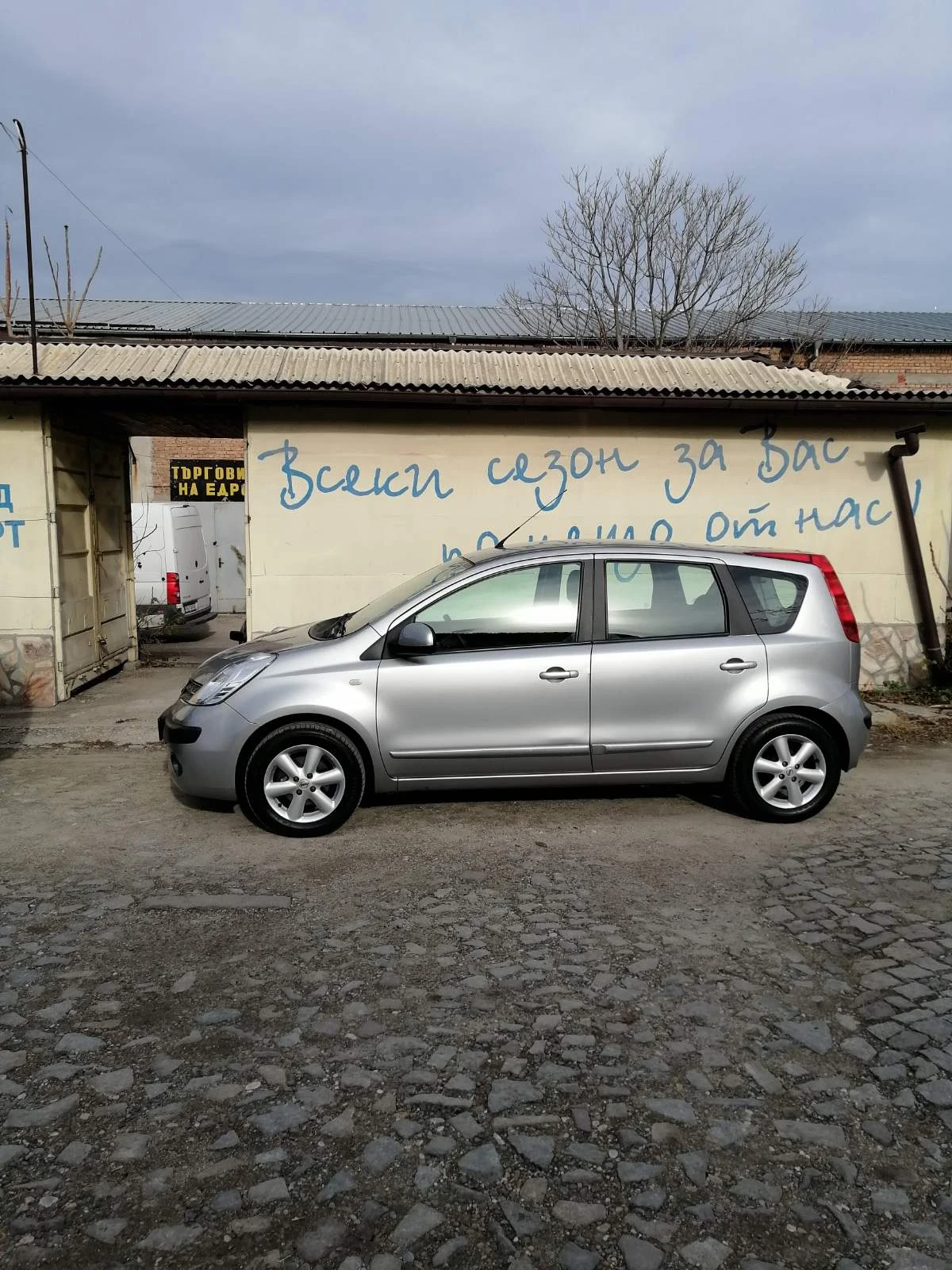 Nissan Note, снимка 5 - Автомобили и джипове - 55426166