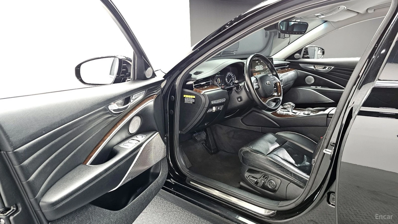 Kia K9 3.8 GDI AWD PLATINUM, снимка 9 - Автомобили и джипове - 55461824