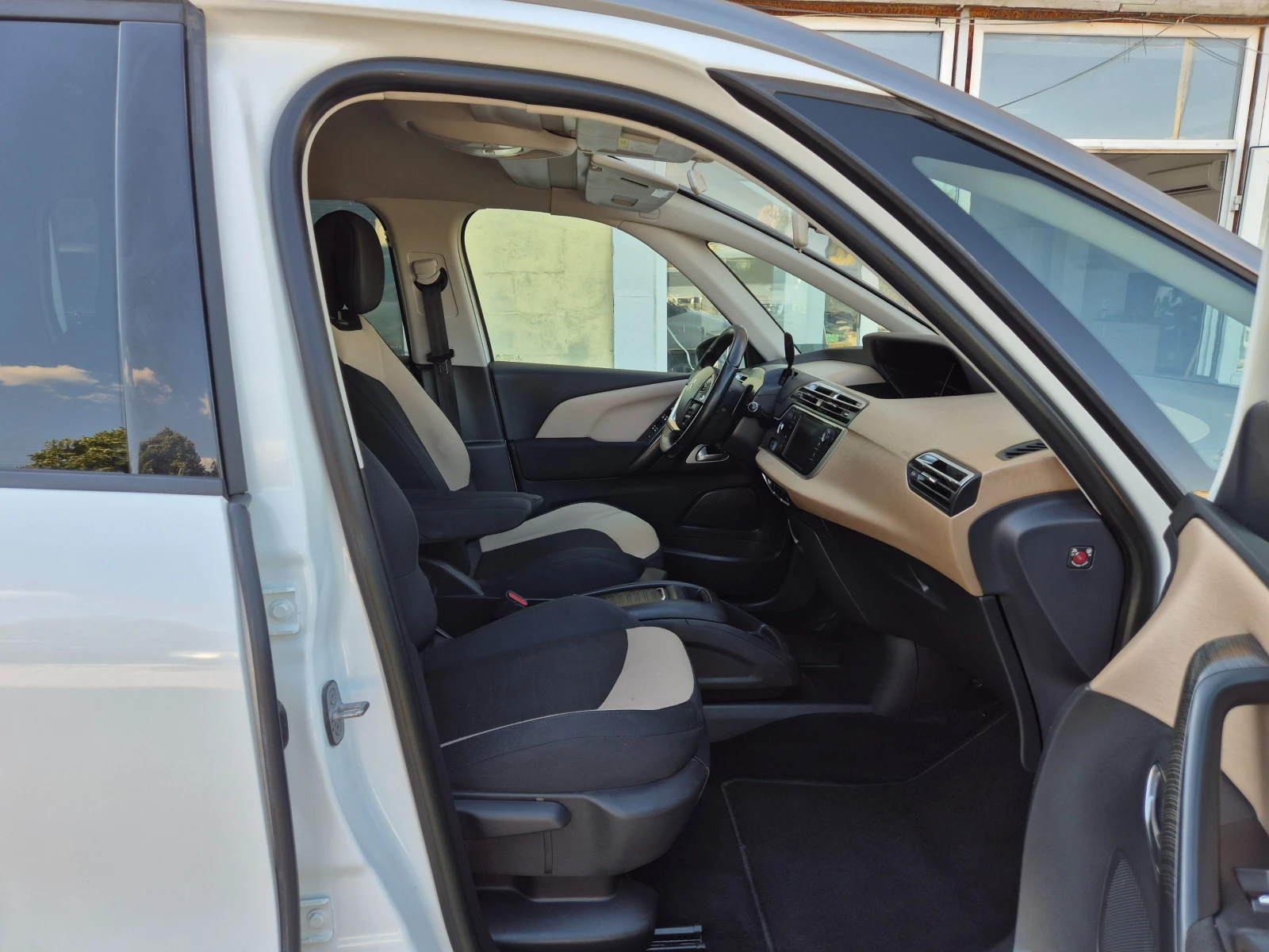 Citroen C4 Picasso 2.0HDI AVTOMAT 7M ITALY | Mobile.bg � ����������� 13