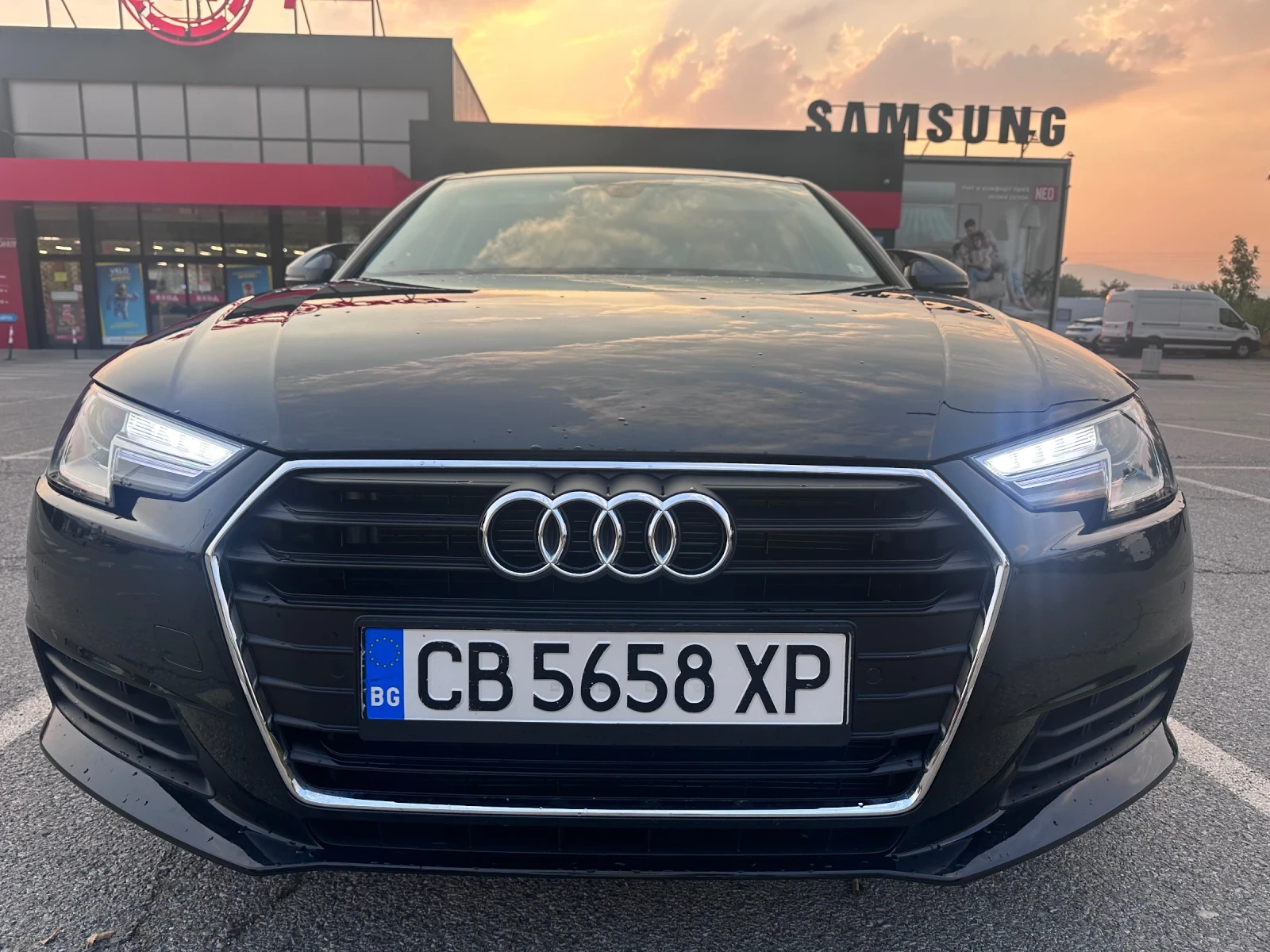 Audi A4 2.0 TDI * DIGITAL* LED* NAVI* , снимка 2 - Автомобили и джипове - 55729019