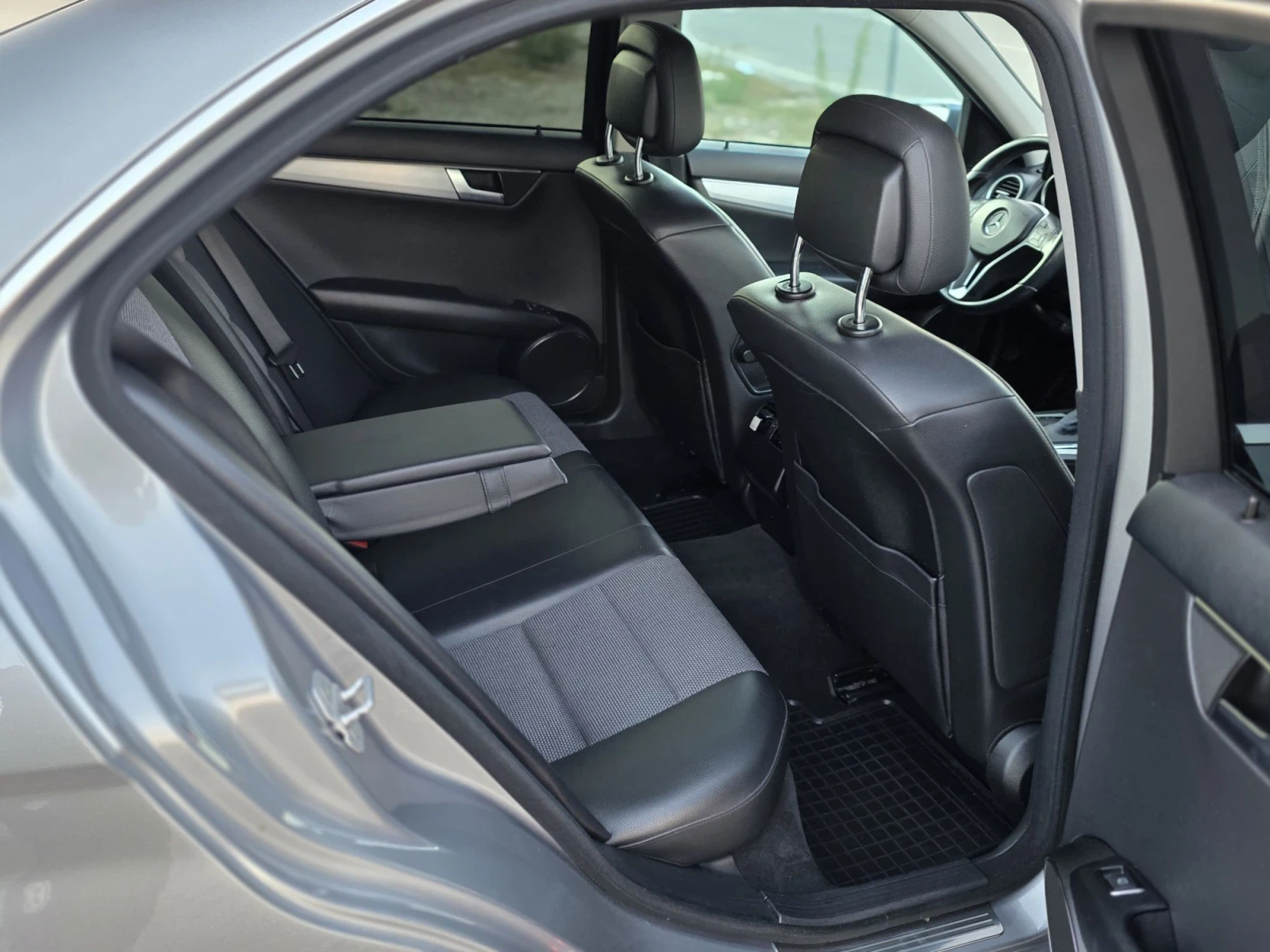 Mercedes-Benz C 250 2.2 CDI 204 k.c. Bi-Turbo AMG 4 Matic | Mobile.bg � ����������� 10
