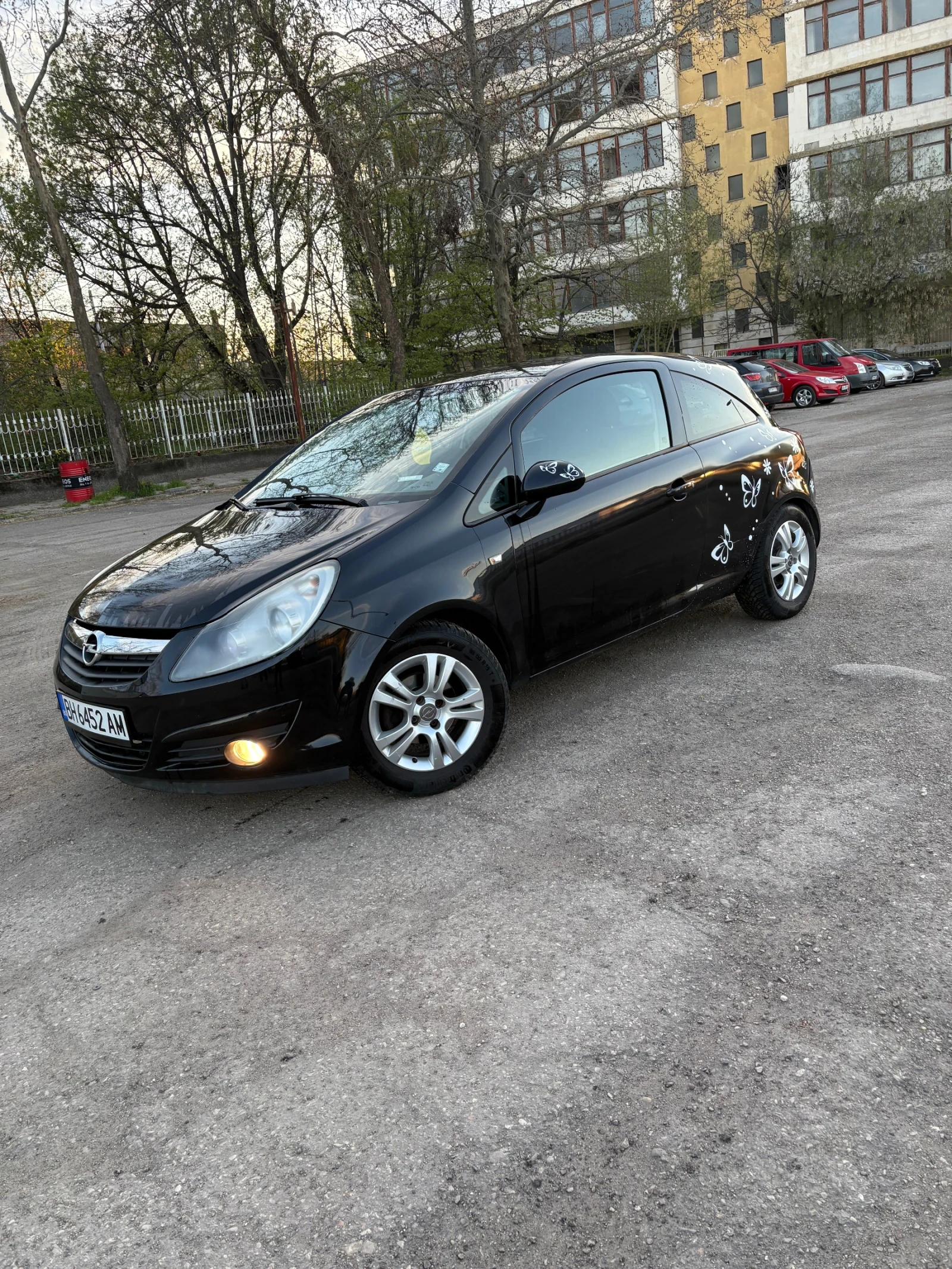 Opel Corsa, снимка 2 - Автомобили и джипове - 56578427