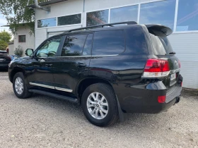 Toyota Land cruiser 5.7 КАТО НОВА, снимка 3
