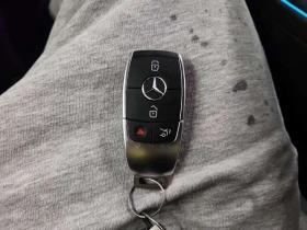 Mercedes-Benz GLE 350 * AMG Line * CARFAX * Без инциденти * , снимка 10