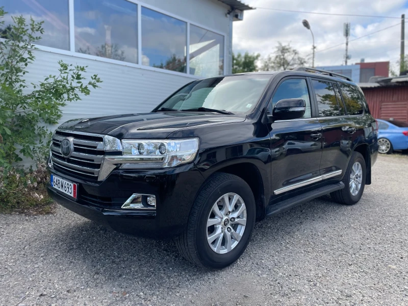 Toyota Land cruiser 5.7 КАТО НОВА, снимка 1 - Автомобили и джипове - 47279151