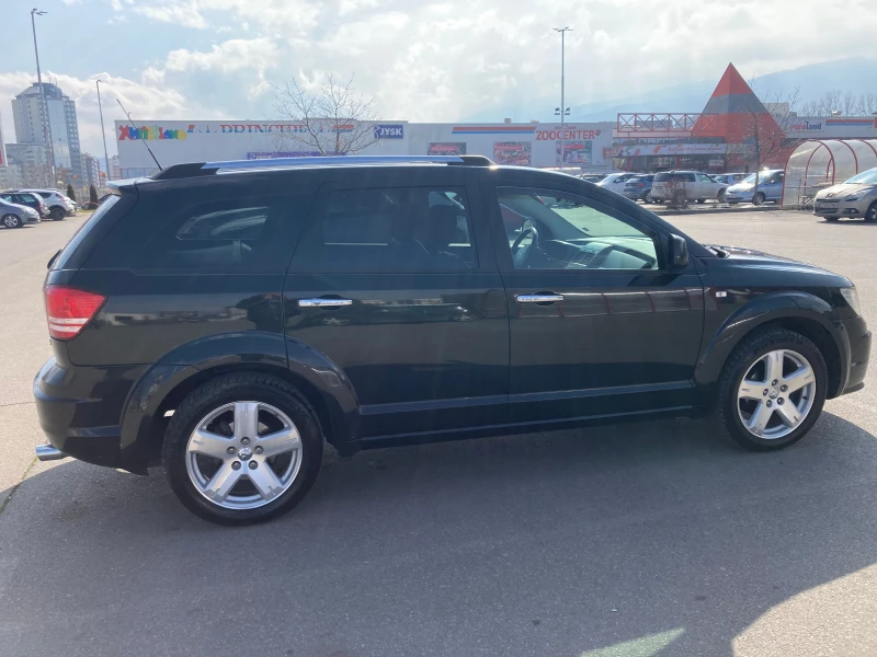 Dodge Journey, снимка 3 - Автомобили и джипове - 49028573