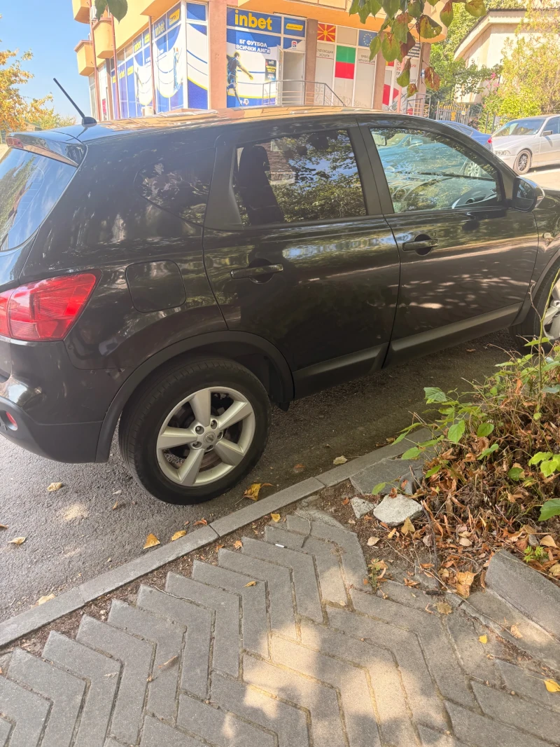 Nissan Qashqai, снимка 2 - Автомобили и джипове - 52488533