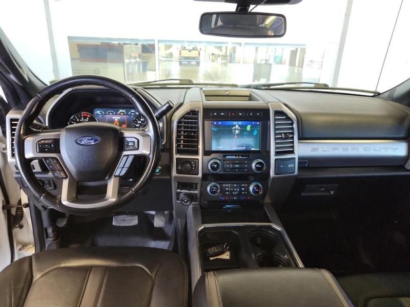 Ford F350 * PLATINUM CREW CAB STD BED * CARFAX * ЦЕНА ДО БГ, снимка 11 - Автомобили и джипове - 52865598