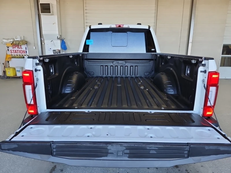 Ford F350 * PLATINUM CREW CAB STD BED * CARFAX * ЦЕНА ДО БГ, снимка 6 - Автомобили и джипове - 52865598