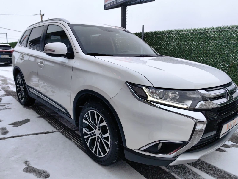 Mitsubishi Outlander 2.2DI-D-150к.с Instyle+ 4WD 140х.км серв.книжка, снимка 5 - Автомобили и джипове - 53028358