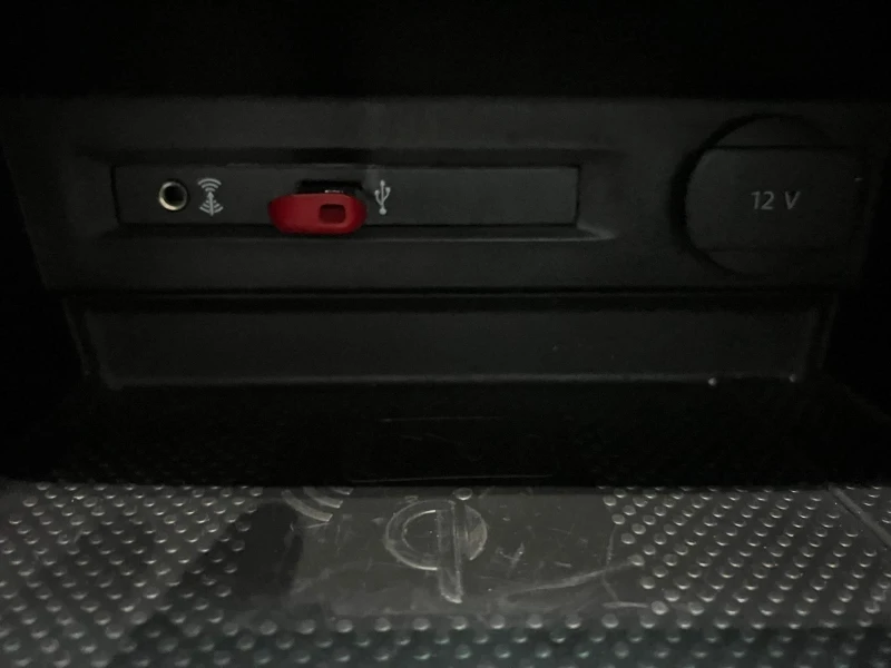 VW Tiguan TDI Higlhine 4 Motion BMT, снимка 15 - Автомобили и джипове - 53259536