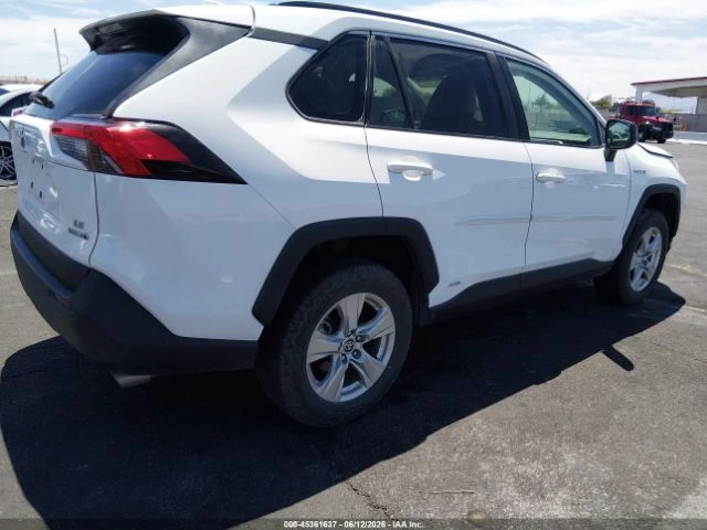 Toyota Rav4 HYBRID* LE* AWD* ПОДГРЕВ* NAVI* LED* , снимка 4 - Автомобили и джипове - 55557274