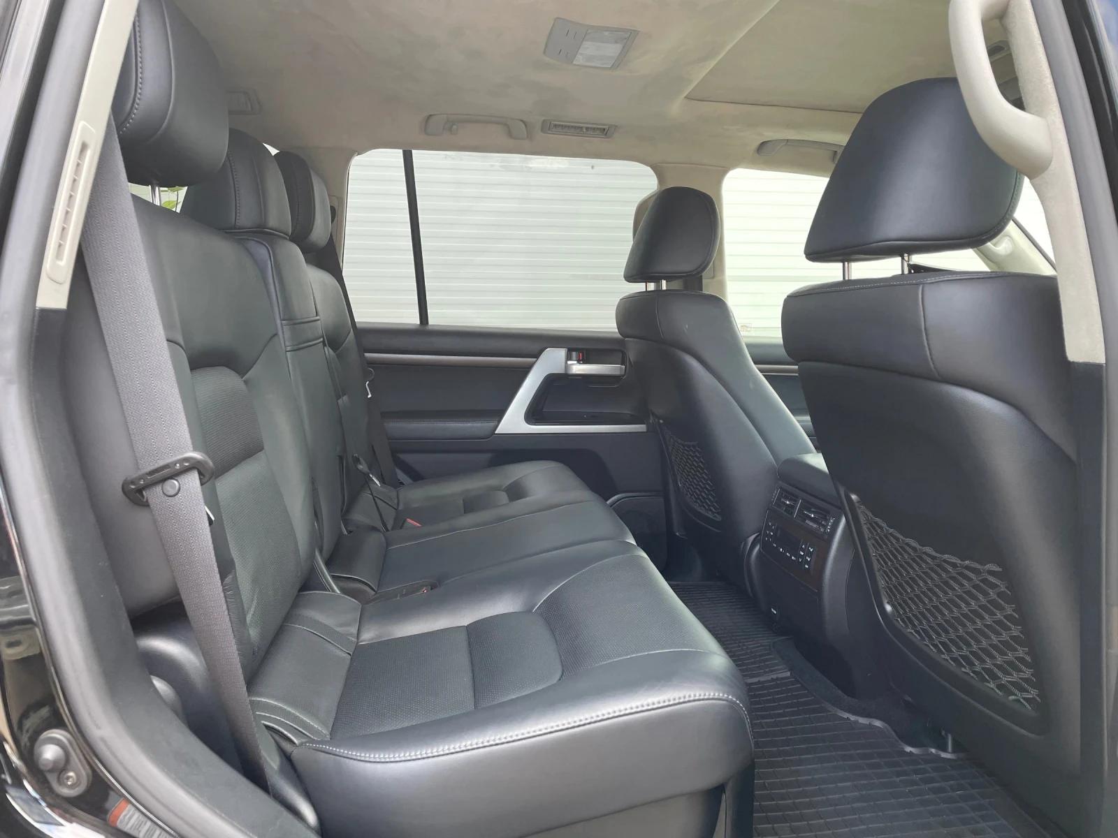 Toyota Land cruiser 5.7 ���� ���� | Mobile.bg � ����������� 12