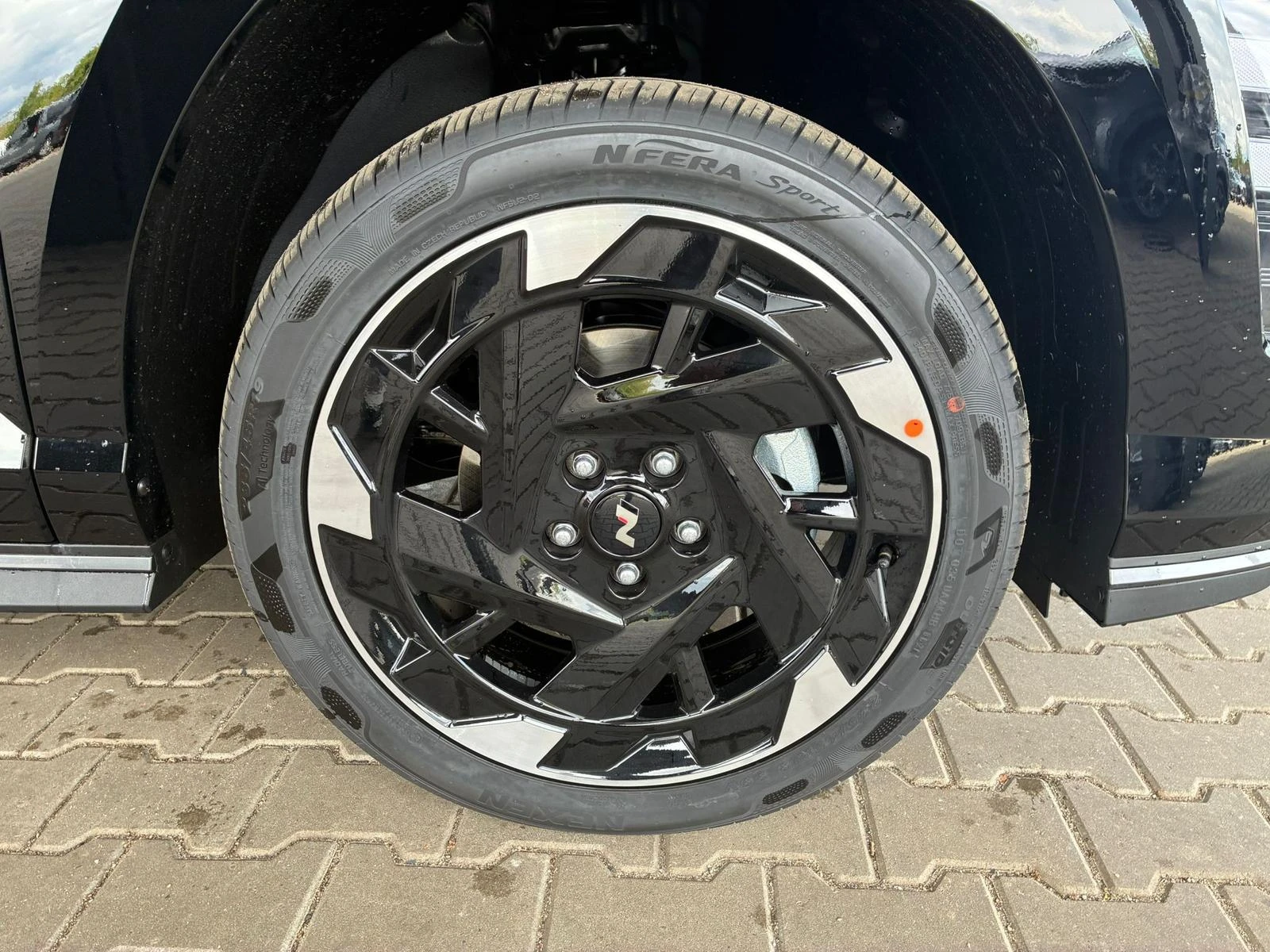 Hyundai Kona 64 kWh N Line, снимка 9 - Автомобили и джипове - 54643710