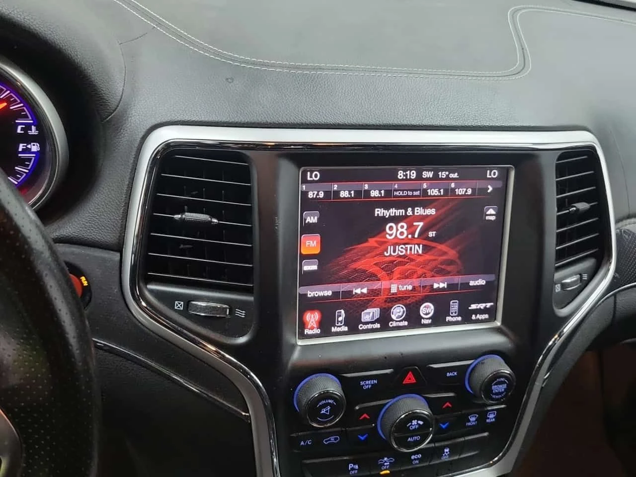 Jeep Grand cherokee  SRT / DISTRONIC / Harman Kardon , снимка 10 - Автомобили и джипове - 54964058