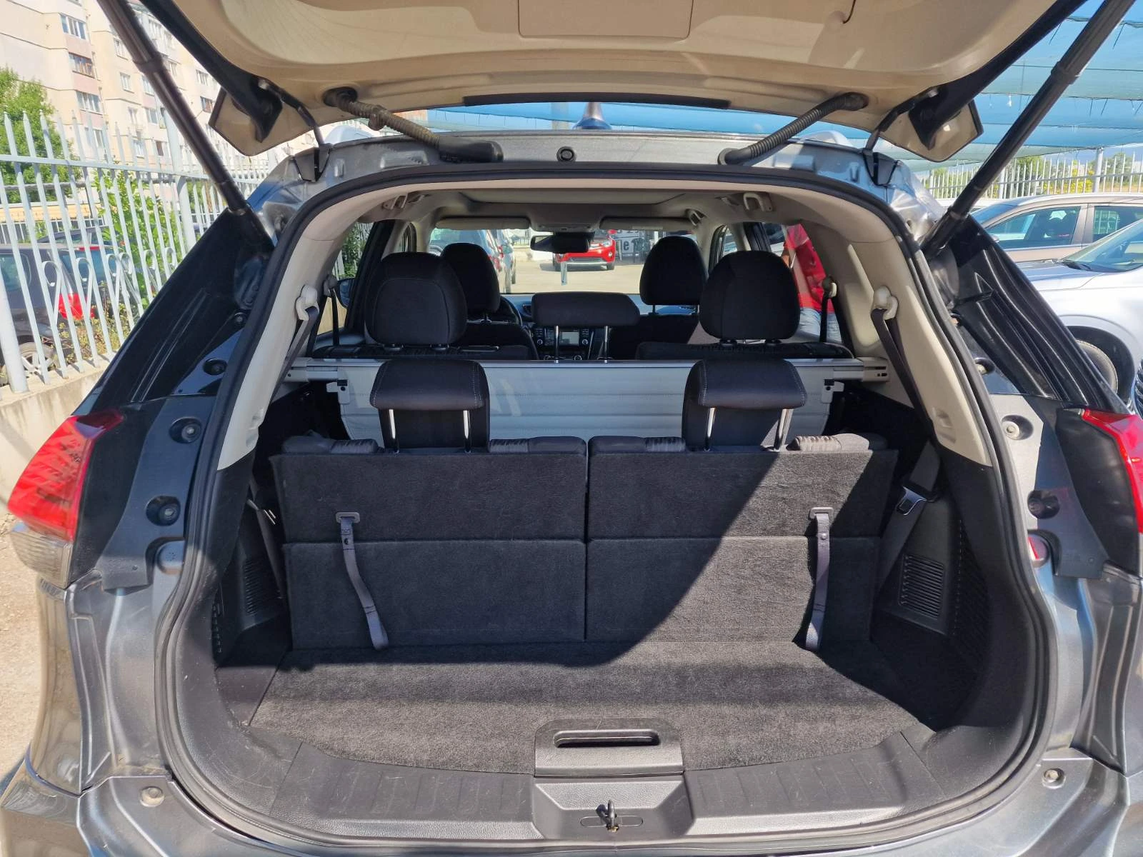 Nissan X-trail 1.6I-БЕНЗИН-7 МЕСТА, снимка 15 - Автомобили и джипове - 55279585